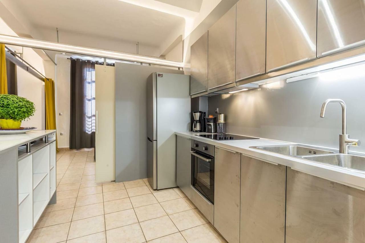 Renovated Loft At The Center Of Monastiraki Atenas Exterior foto